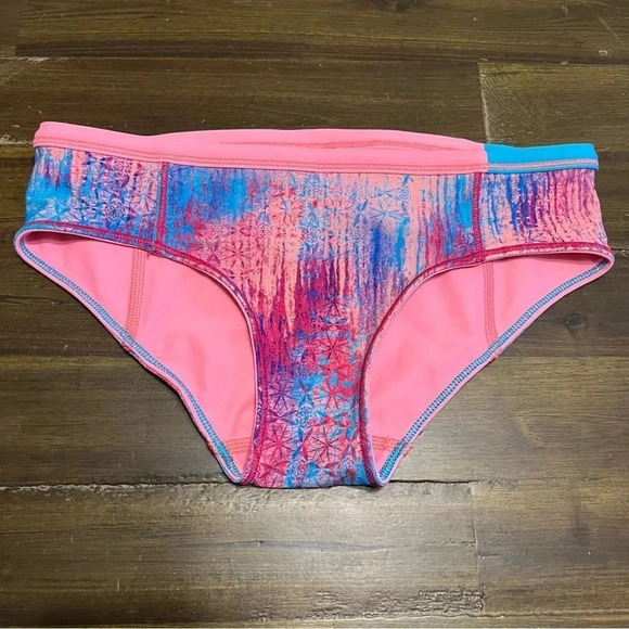 Ivviva Waves To Sunda’s Hipster Bikini Bottom - Picture 1 of 4
